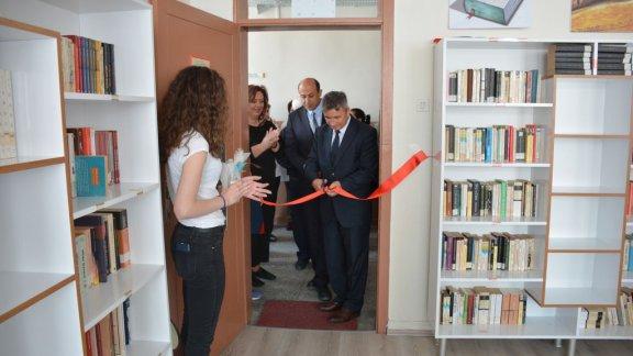 Balıkesir Cumhuriyet Anadolu Lisesi Kütüphane Açılışı