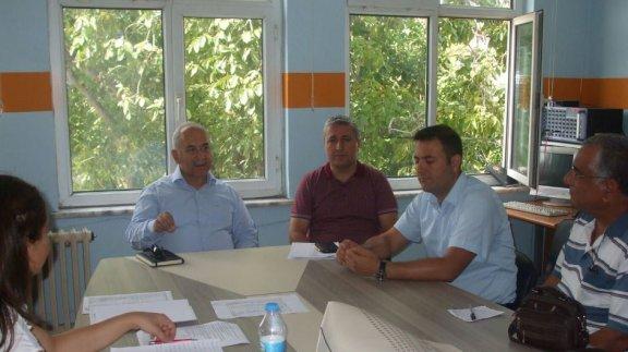 İlçe Milli Eğitim Müdürümüz Kadriye Kemal Gürel İlkokulu Öğretmenler Kurulu Toplantısına Katıldı