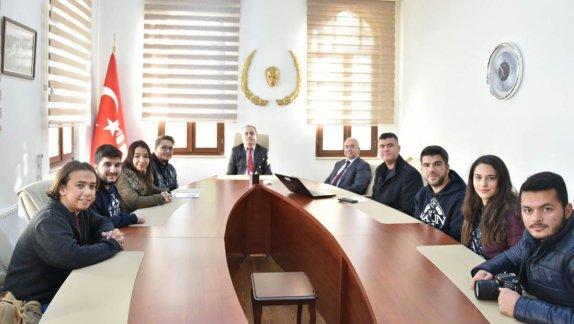 İlçe Milli Eğitim Müdürümüzün Balıkesir Üniversitesi Öğrencileri ile birlikte Kaymakamlık ziyareti
