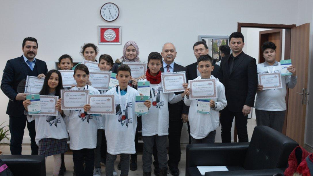 Yakupköy Ortaokulu Öğrencilerinin İlçe Millî Eğitim Müdürümüzü Ziyareti