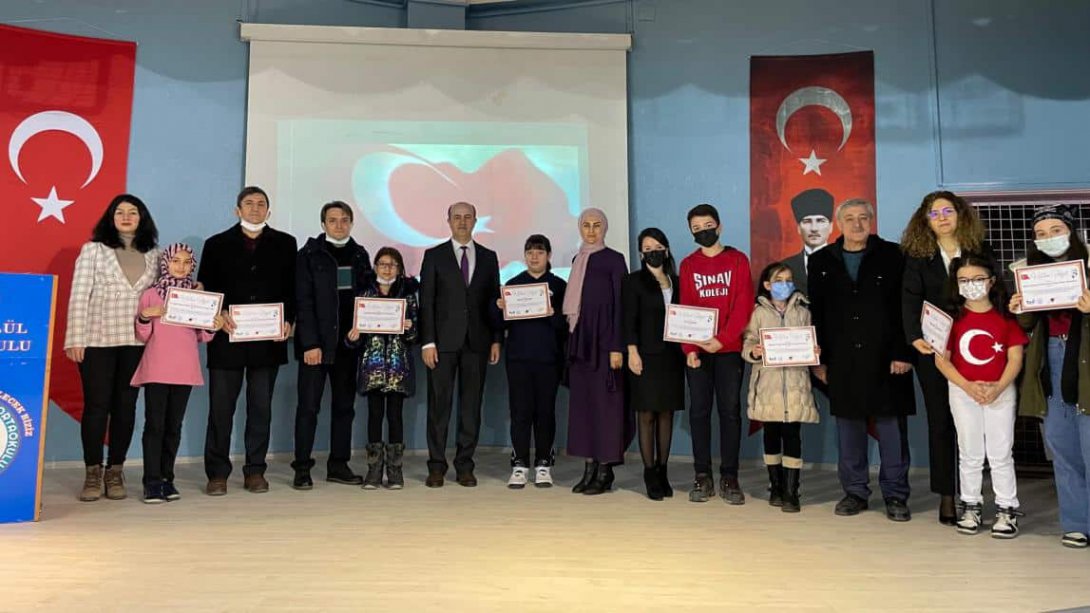 İstiklal Marşımızı Güzel Okuma Yarışmasında Dereceye Girenler Ödüllendirildi
