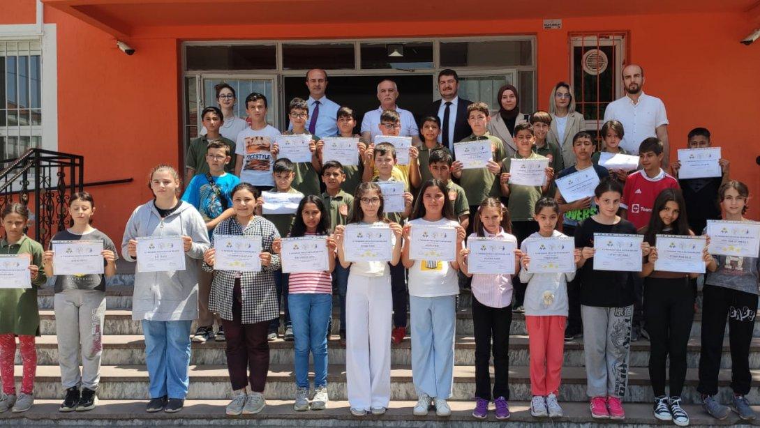 Ahmet Karatoprak İmam Hatip Ortaokulunun E-Twinning Projesi Sergisi