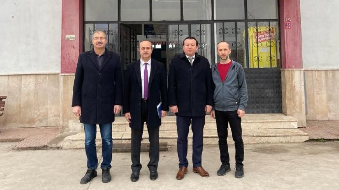 İlçe Milli Eğitim Müdürümüz Karamanköy Mehmetçik Ortaokulunu ziyaret etti