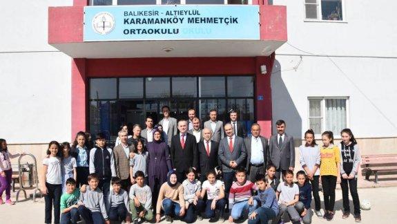 Kaymakamımız Sayın Dr.Oktay KAYAnın Karamanköy Mehmetçik Ortaokulu Ziyareti