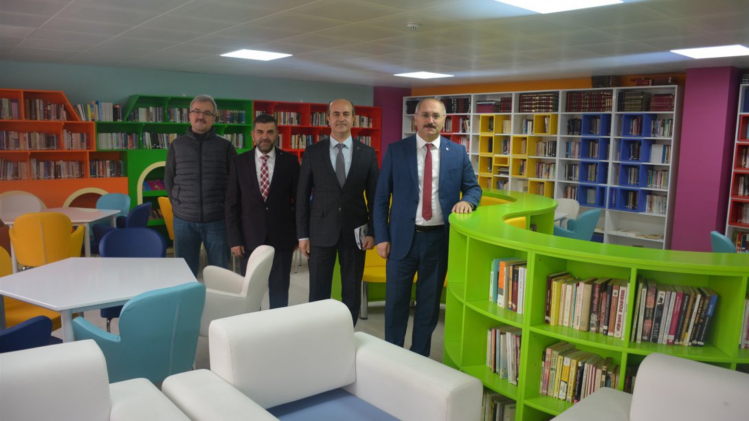 İlçe Kaymakamımız Sayın Turgay Hakan BİLGİN'in 15 Temmuz Şehitler Anadolu Lisesi Ziyareti