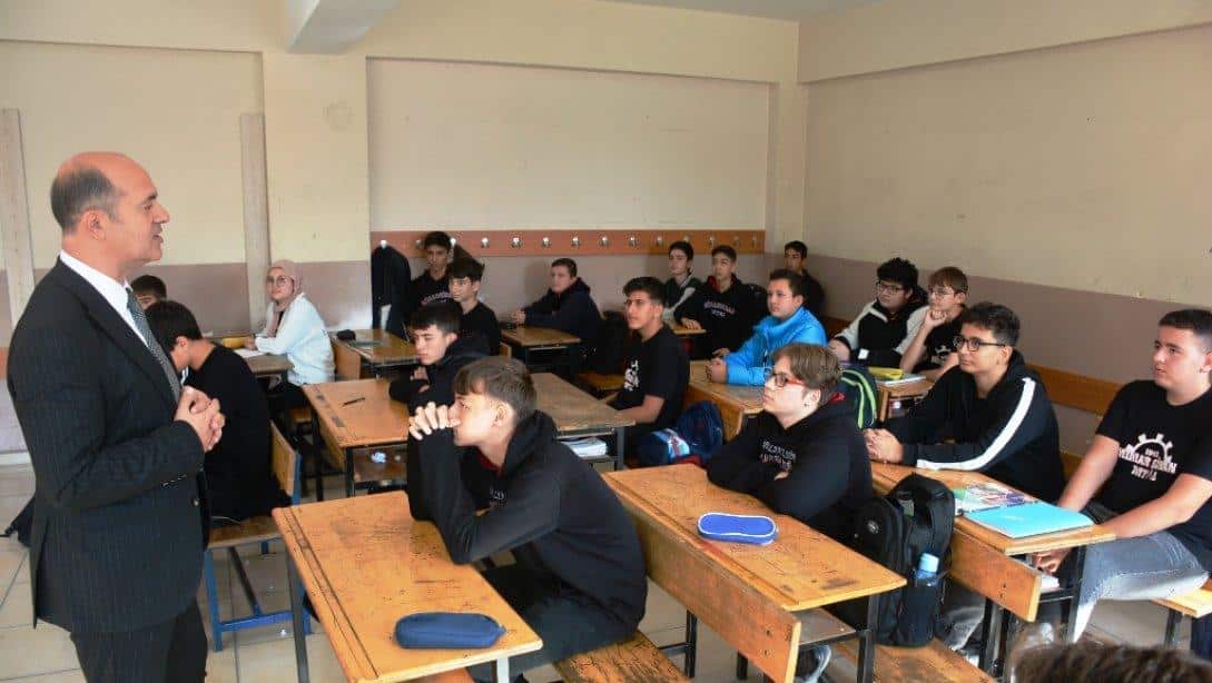 İlçe Milli Eğitim Müdürümüz Mimar Sinan Mesleki ve Teknik Anadolu Lisesini ziyaret etti